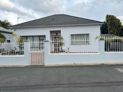 House For Sale In Paarl Central West, Paarl