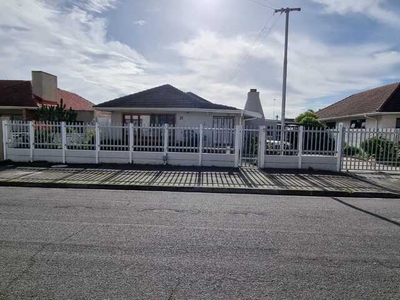 House For Sale In Parow Valley, Parow