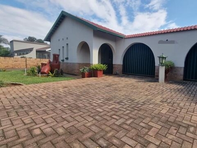 House For Sale In Stilfontein Ext 4, Stilfontein