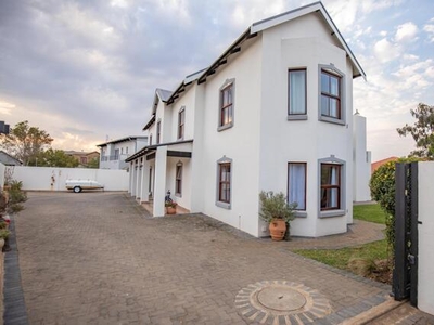 House For Sale In The Meadows, Pretoria