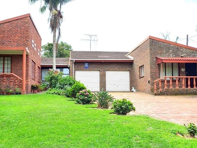House For Sale In Umtentweni, Port Shepstone