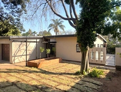 House For Sale In Waterkloof Ridge, Pretoria