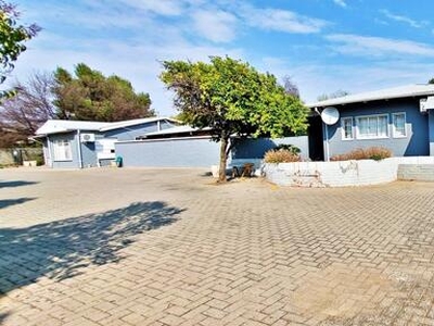 House For Sale In Wilgehof, Bloemfontein