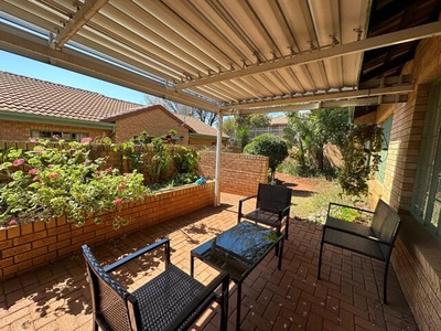 Townhouse For Rent In Newlands, Pretoria