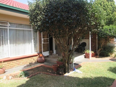 Townhouse For Sale In Doringkruin, Klerksdorp