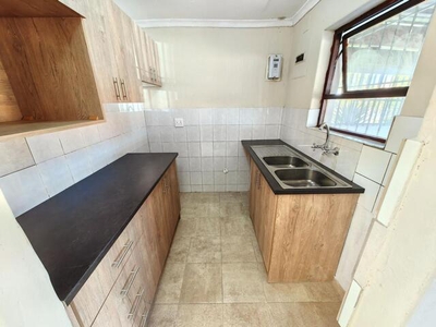 Townhouse For Sale In Parow Valley, Parow