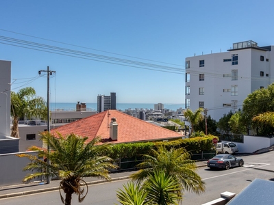 2 Bedroom Apartment To Let in Fresnaye