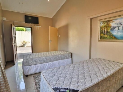 6 bedroom, Pinetown KwaZulu Natal N/A