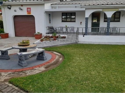 House For Sale In Marburg, Port Shepstone