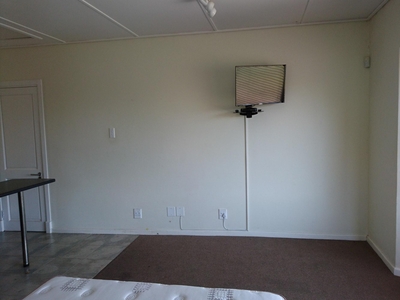 1 bedroom apartment to rent in West Hill (Grahamstown (Makhanda))