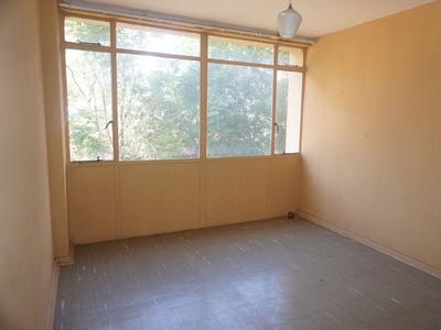 2 bedroom apartment to rent in Navalsig