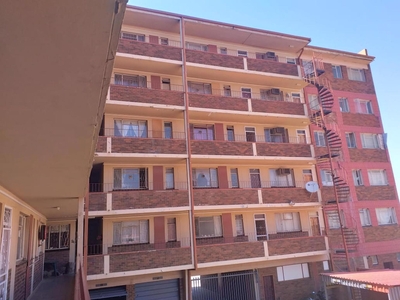2 bedroom apartment to rent in Navalsig