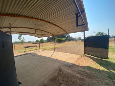 2 bedroom house to rent in Mooikloof