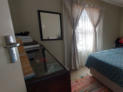 2 bedroom house to rent in Protea Glen