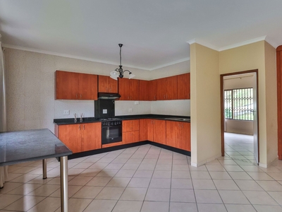 3 bedroom apartment for sale in Amanzimtoti