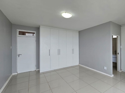 3 bedroom apartment to rent in North Beach Durban