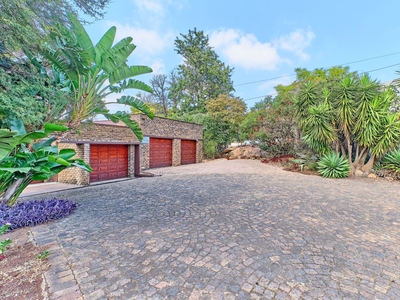 4 bedroom house for sale in Bryanston