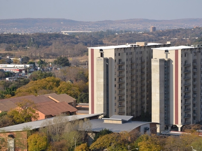 Bachelor apartment for sale in Hatfield