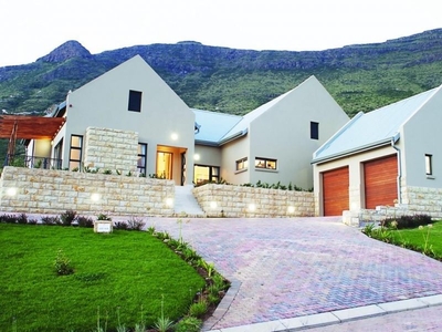 House for sale with 4 bedrooms, Clarens Mountain Estate, Clarens