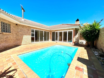 3 Bedroom Townhouse to rent in Summerstrand - 4 Admiralty Road
