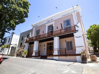 7 Bedroom Hotel For Sale in Cape Town City Centre