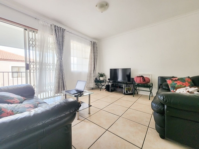 2 Bedroom Apartment To Let in Parklands
