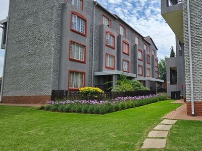 2 Bedroom Townhouse For Sale in Castleview