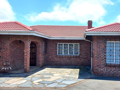 4 Bedroom house sold in Reservoir Hills, Durban