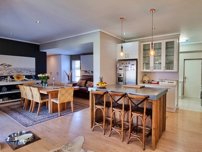House For Sale in Earls Court Lifestyle Estate