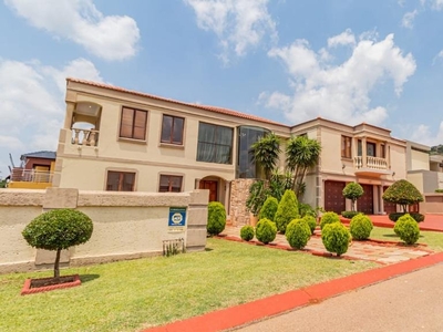 House For Sale in Magaliesberg Country Estate