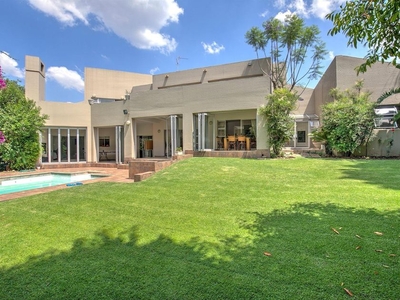 House To Rent in Fourways Gardens, Gauteng