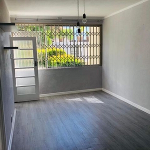 1 Bedroom Apartment To Let in Sea Point