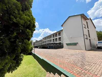 2 Bedroom Apartment To Let in Krugersdorp North