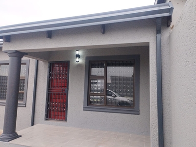 House For Sale in Klipspruit West