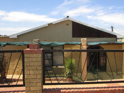 3 Bedroom house to rent in Newclair, Malmesbury