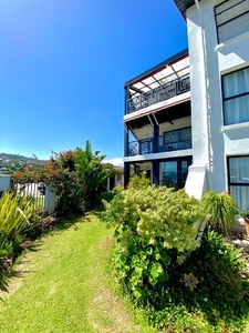 2 Bedroom Apartment For Sale in Knysna Central