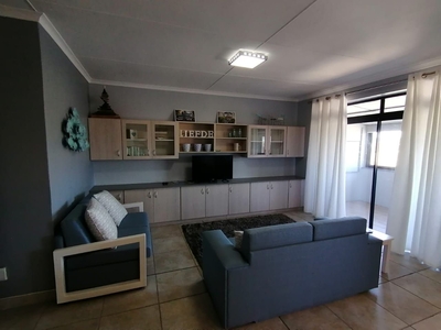 2 Bedroom Apartment For Sale in Stilbaai Oos