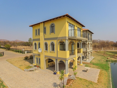 3 Bedroom House For Sale in Ifafi