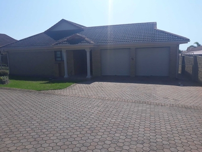 3 Bedroom House To Let in Blombosch