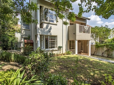 2 Bedroom Townhouse For Sale in Bryanston West