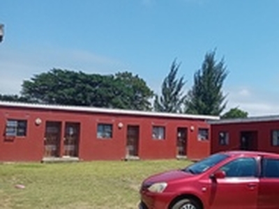 Single rooms to rent at Emzingazi next to ihholo lombuso, neat, cleaning, safe. - Richards Bay