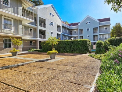2 Bedroom apartment for sale in Gardens, Cape Town