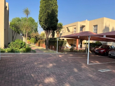 2 Bedroom Townhouse For Sale in Brackendowns