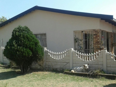 3 bedroom house for sale in Pine Ridge (Witbank (eMalahleni))