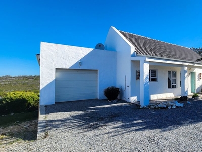 2 Bedroom House Sold in Struisbaai