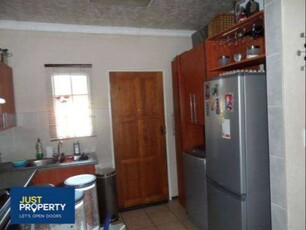 2 Bedroom Apartment / Flat to Rent in Boksburg