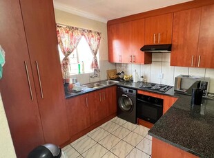 2 Bedroom apartment to rent in Kenleaf, Brakpan