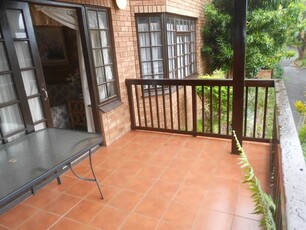 3 Bedroom Townhouse For Sale in Margate