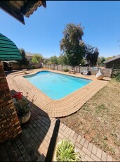 4 Bedroom house for auction in Doringkruin, Klerksdorp