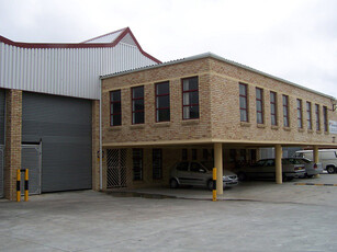 400m2 Warehouse to Let